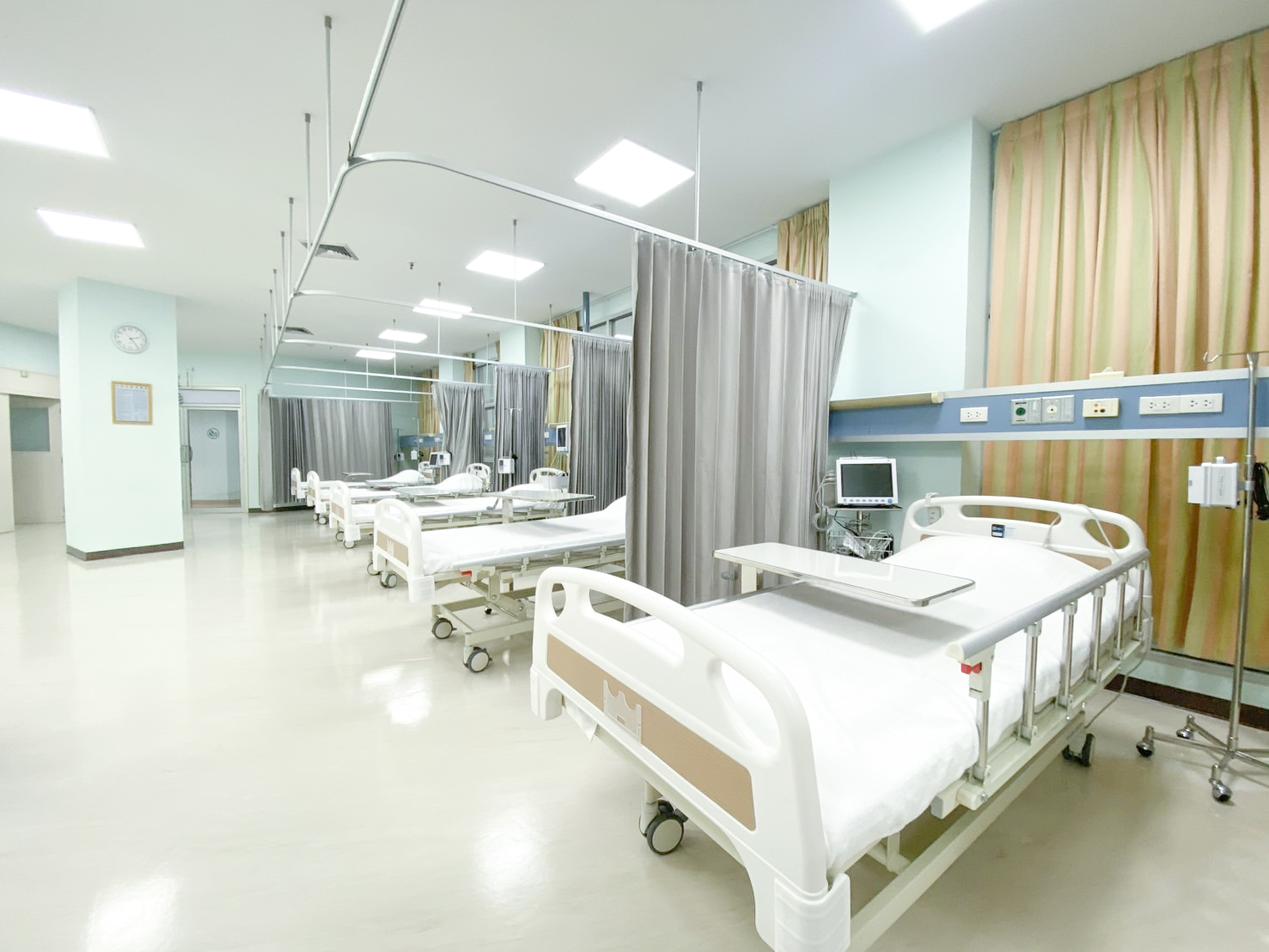 ห้องพักฟื้นหลังทำหัตถการหัวใจ